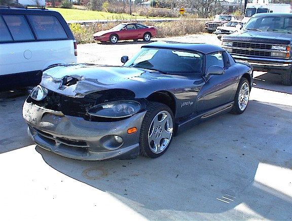 Here are pictures of the Viper the day it was delivered with damage